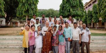 Engaged Buddhism: Ven. Pomnyun Sunim and JTS Volunteers Visit Sujata Academy Project in India