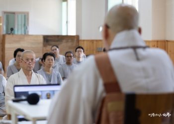 When People Stare Curiously at My Child with Severe Disabilities, I Want to Hide