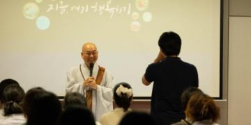 I’m the Only Asian Among Germans, and I Always Feel Intimidated