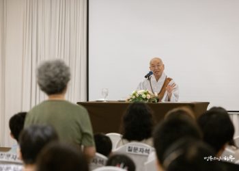 How Can I Deal with My High School Sophomore Daughter Who Demands Plastic Surgery and Commits Fraud?