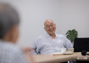 How Do I Teach Discipline to My Children While Loving Them?