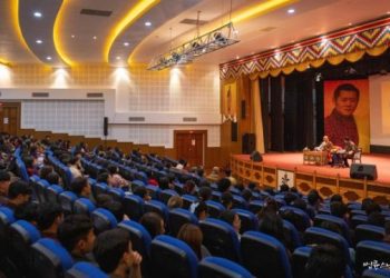 How Can We Live Happily While Consuming Less?