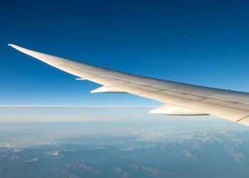 I React Sensitively to Others’ Gazes and Evaluations