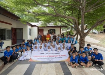 The children are very happy now that the dormitory has been built