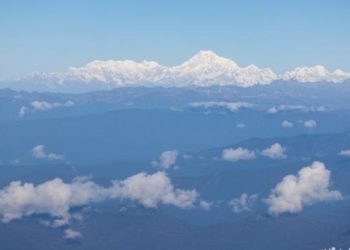 Should I pretend to be extroverted to be recognized at work?