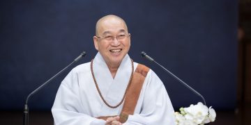 What Should I Do About My Mother’s Inappropriate Relationship with a Married Man?