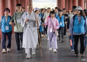 My Heart Was Touched When Friends Who Usually Don’t Speak Started Singing