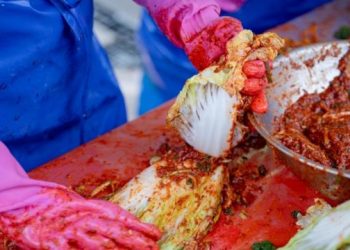 My Father Says He Can Only Smile When I Get Married