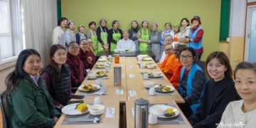 How Should We Deal with People Who Praise Us in Front but Speak Ill Behind Our Backs?