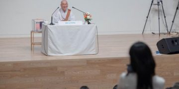 I Found Out My Husband Has Been Frequenting Entertainment Establishments for a Long Time