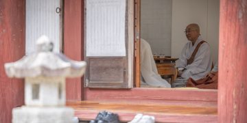 How Should I Handle Intense Emotions During Meditation?