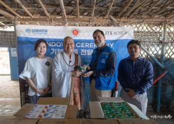 Engaged Buddhism: Ven. Pomnyun Sunim and JTS Volunteers Bring 6 Million Bars of Soap to Rohingya Refugees in Bangladesh