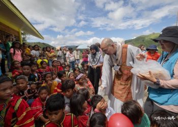 Ven. Pomnyun Sunim Inaugurates New Schools for Vulnerable Communities in the Philippines
