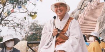 Will I Attain Enlightenment by Listening to Many Dharma Talks?