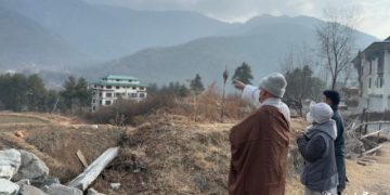 What Kind of Relationship Should I Have with My Son Who Went to Live with His Mother After Divorce?