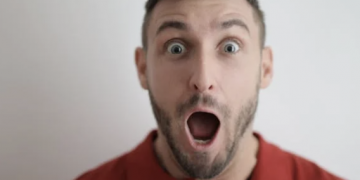 [Meditation Q&A] “The clapping sound that ends meditation startles me”