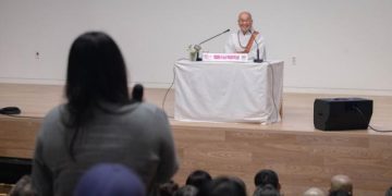 Meeting a Boyfriend Who Causes More Pain Each Time, What Should I Do With This Love?