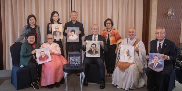 If you suppress your feelings forcibly, you will experience stress. To avoid stress…