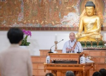 My Husband Gets Angry, My Child Is Anxious, What Should I Do in the Middle?