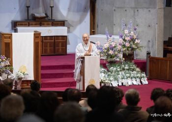 How can I practice Jesus’ teachings in my daily life?