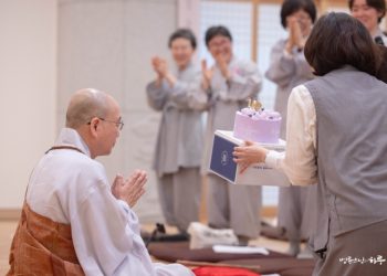 How Can Buddhism Transcend the Limitations of Modern Civilization?