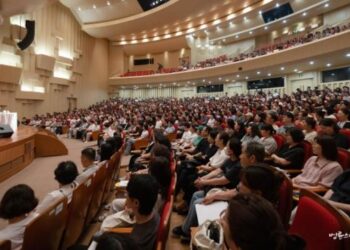 I’m Getting Lonelier and Lonelier. When Will I Meet a Good Person?