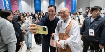 How Can I Stop My Life from Falling Apart When I Meet Just Any Man Out of Anxiety?