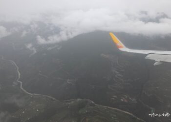 Everyone Else Is Getting Ahead… Why Am I the Only One Living Slowly?