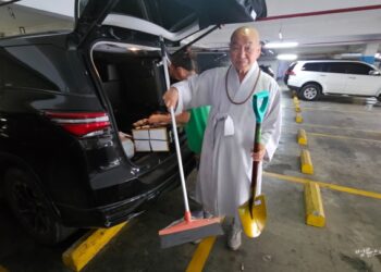 If I Don’t Let Go of This Desire to Be Praised and Recognized, Will I Suffer?