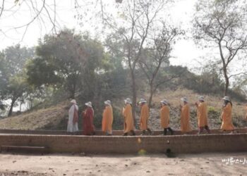 What Should We Do When the Mind Keeps Wanting to Retreat?