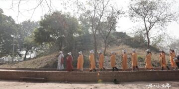 What Should We Do When the Mind Keeps Wanting to Retreat?